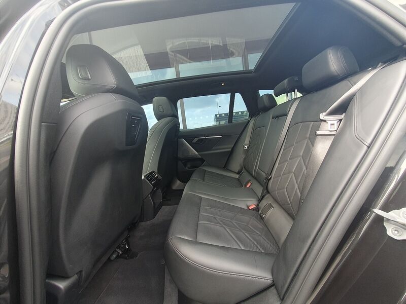 More views of BMW 5-Series