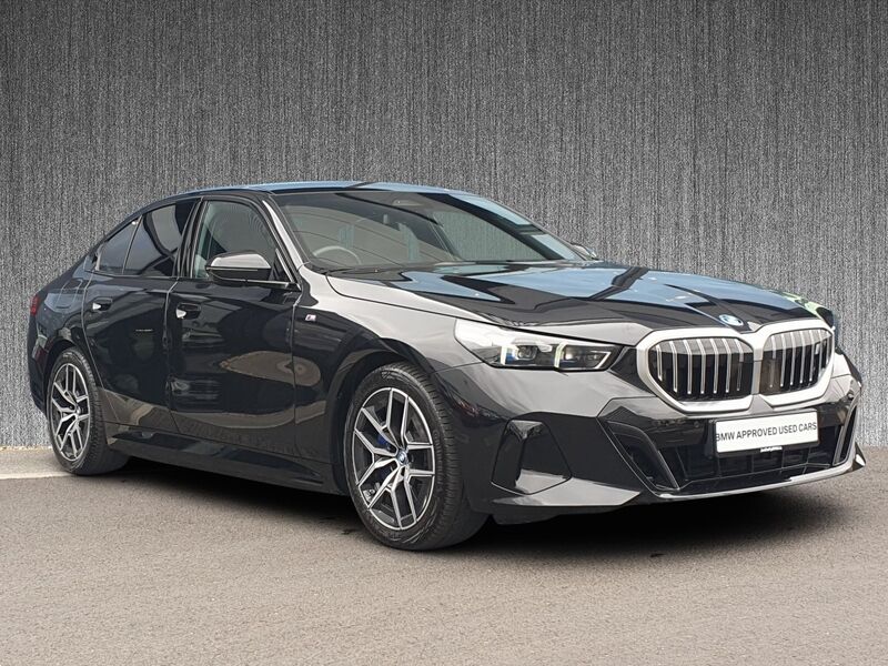 More views of BMW i5