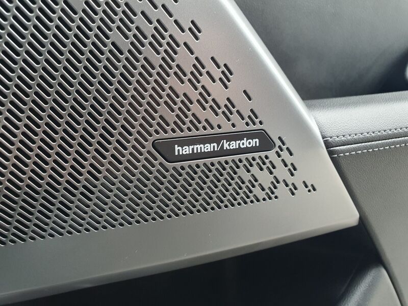 More views of BMW i5