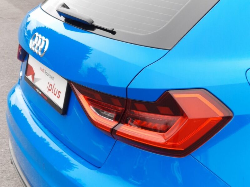 More views of Audi A1