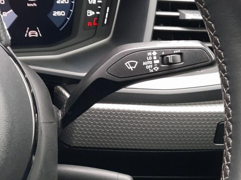 More views of Audi A1