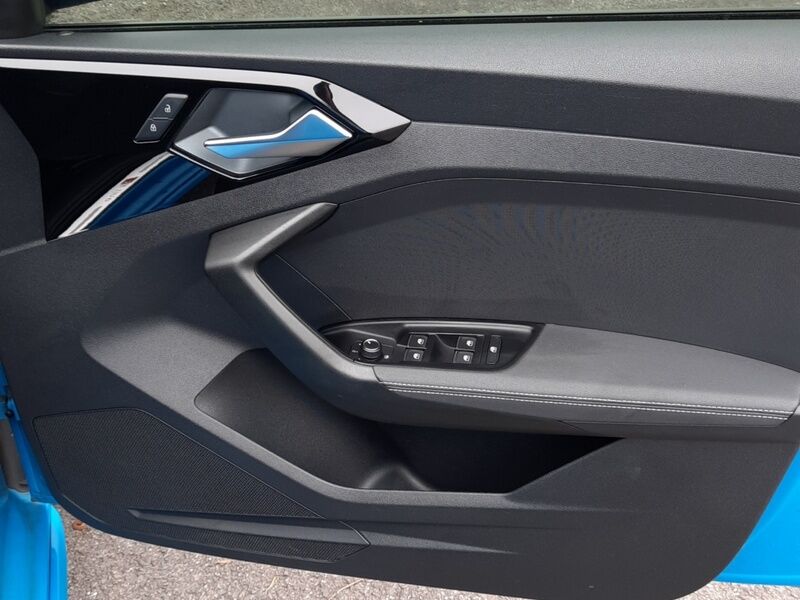 More views of Audi A1