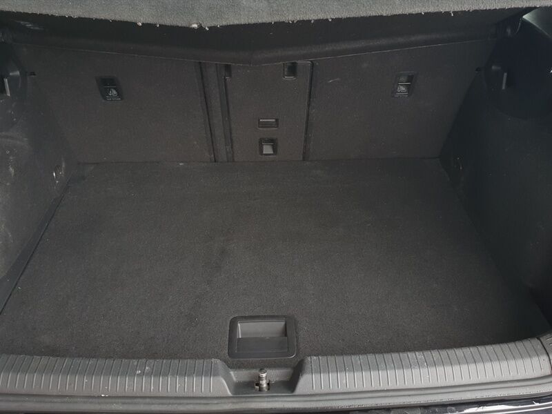 More views of Volkswagen Golf