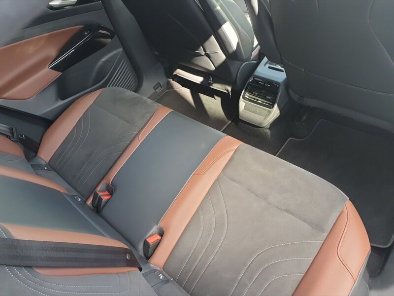 More views of Volkswagen ID.4