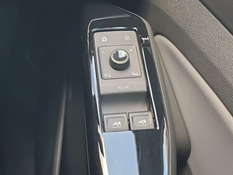 More views of Volkswagen ID.5