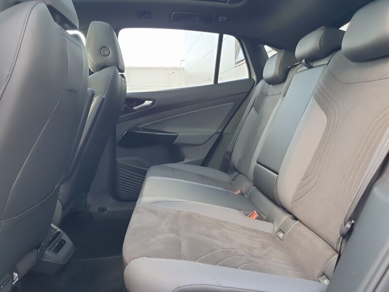 More views of Volkswagen ID.5