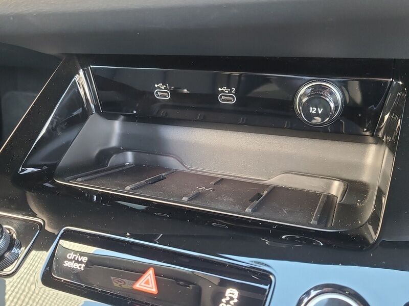 More views of Audi A6