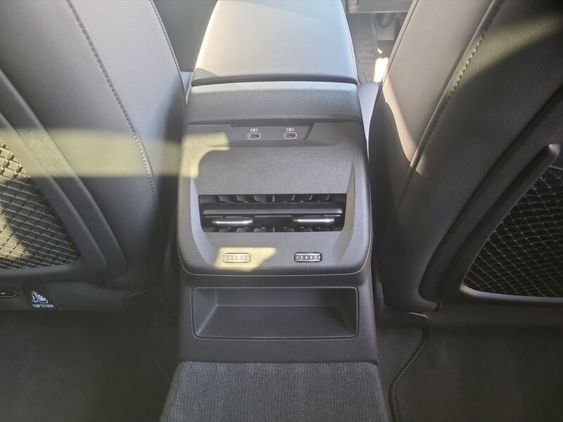 More views of Audi A6