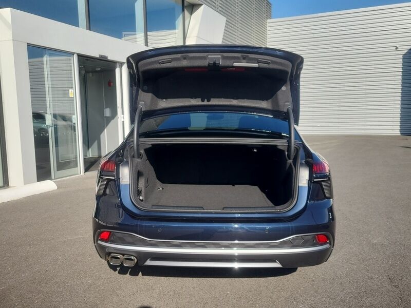 More views of Audi A6