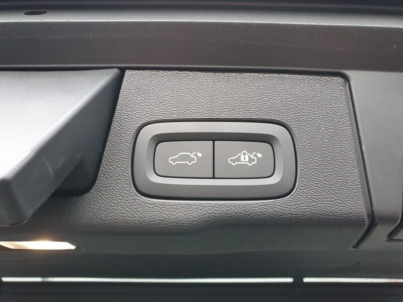 More views of Volvo XC60