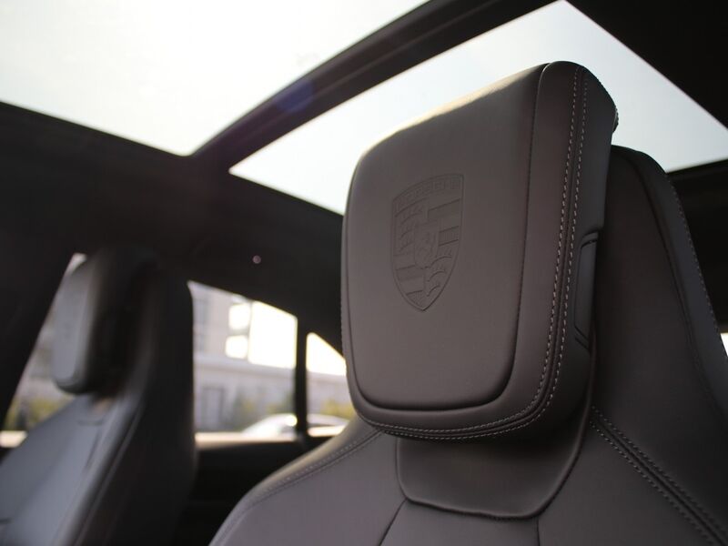 More views of Porsche Macan