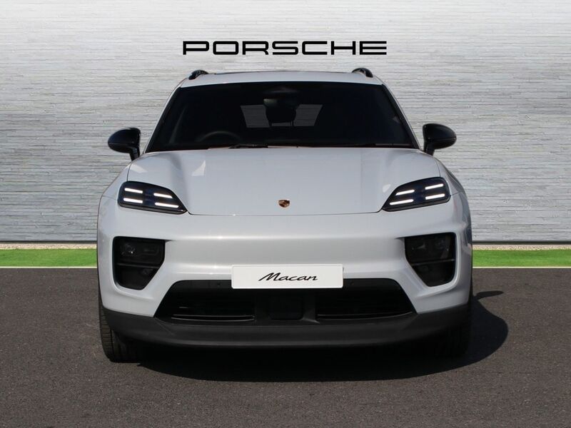 More views of Porsche Macan
