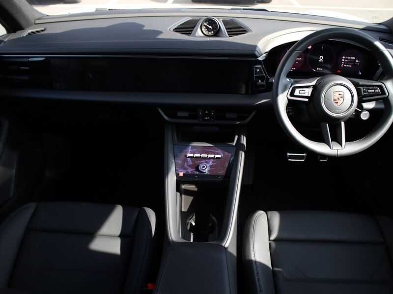 More views of Porsche Macan