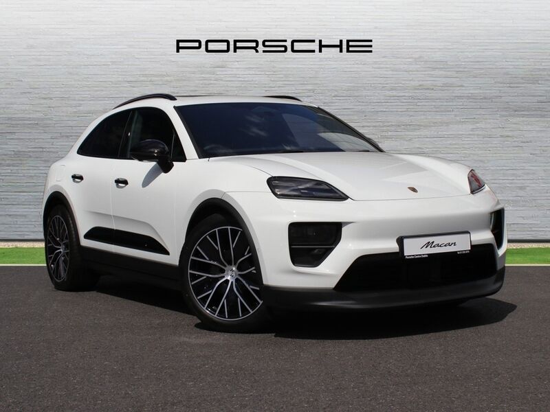 More views of Porsche Macan