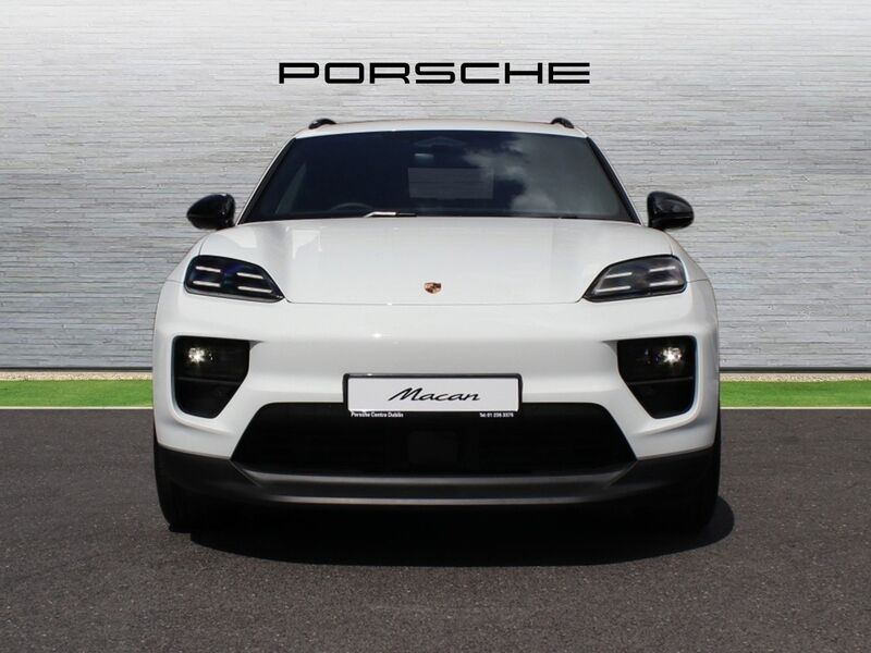 More views of Porsche Macan