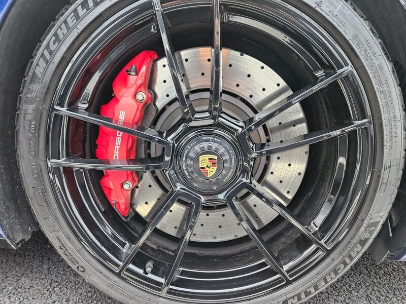 More views of Porsche 911