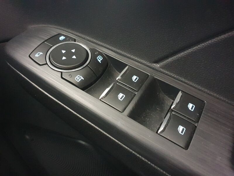 More views of Ford Kuga