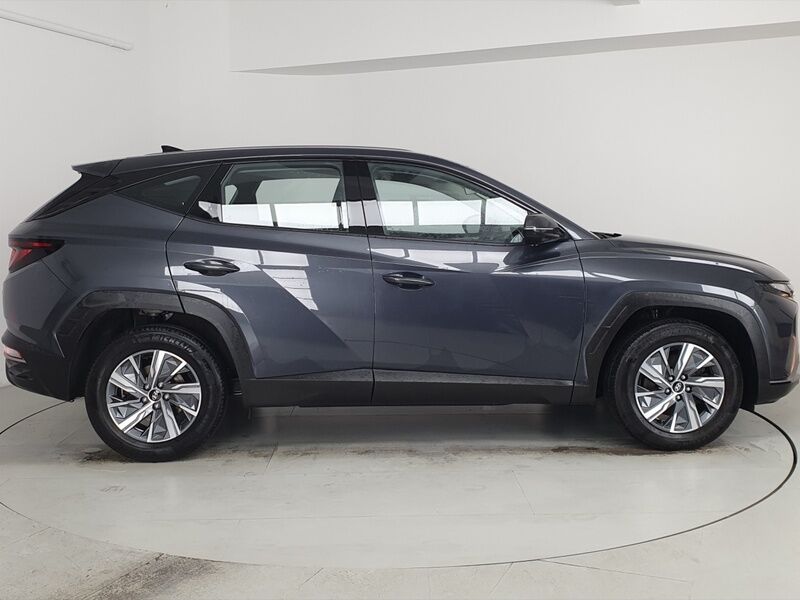 More views of Hyundai Tucson