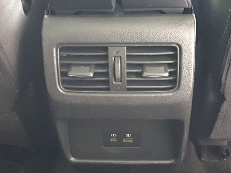 More views of Nissan X-Trail