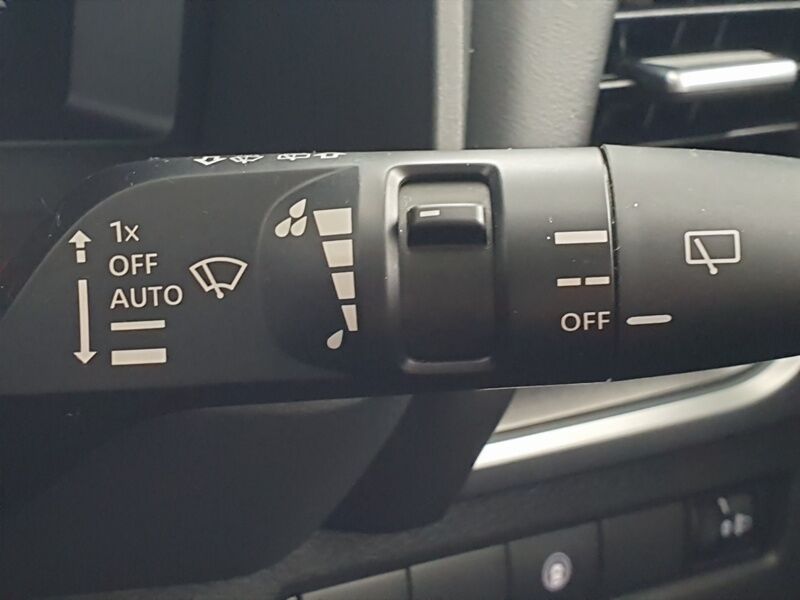 More views of Nissan X-Trail