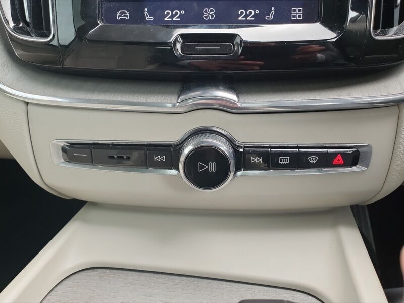 More views of Volvo XC60