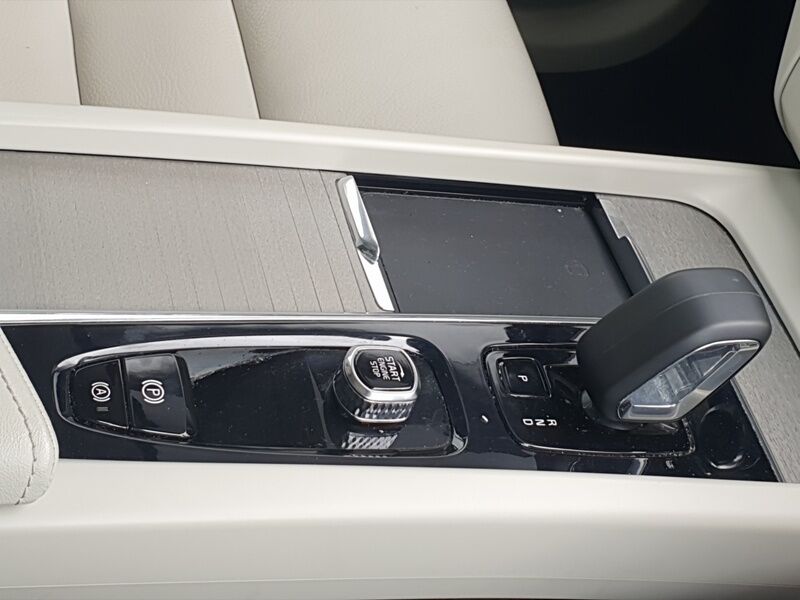 More views of Volvo XC60