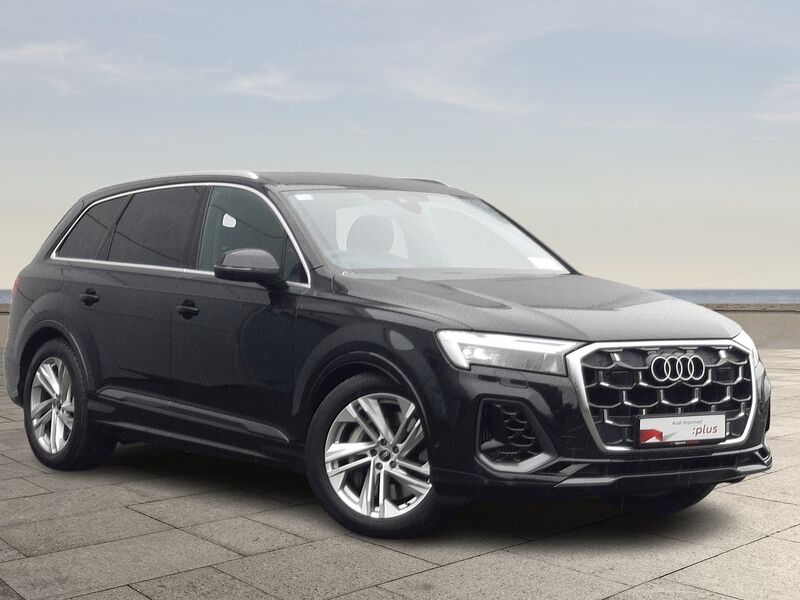 More views of Audi Q7