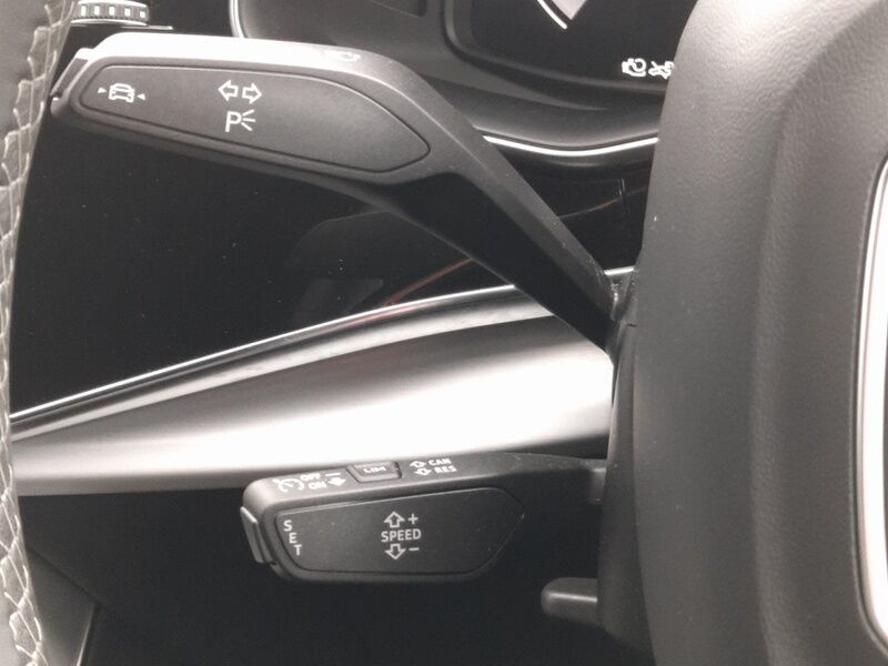 More views of Audi Q7