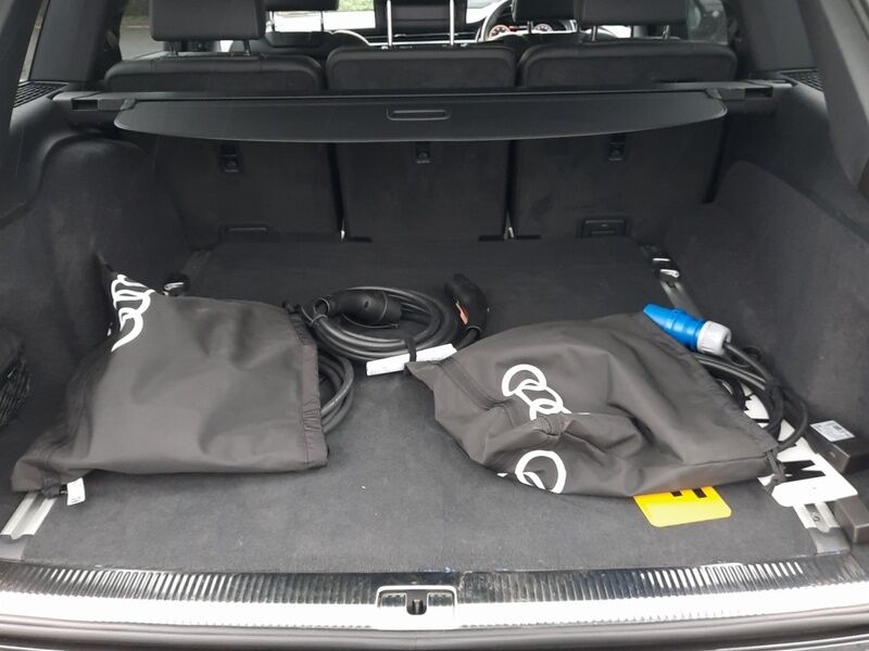 More views of Audi Q7