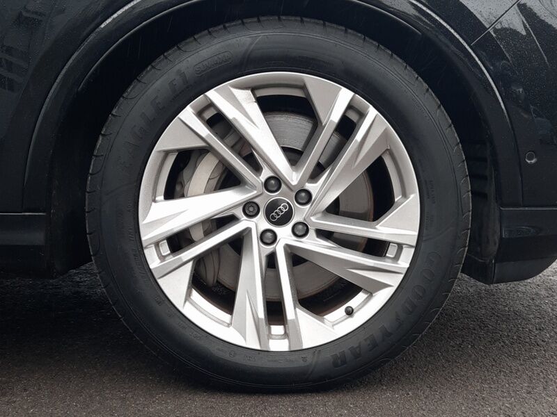 More views of Audi Q7