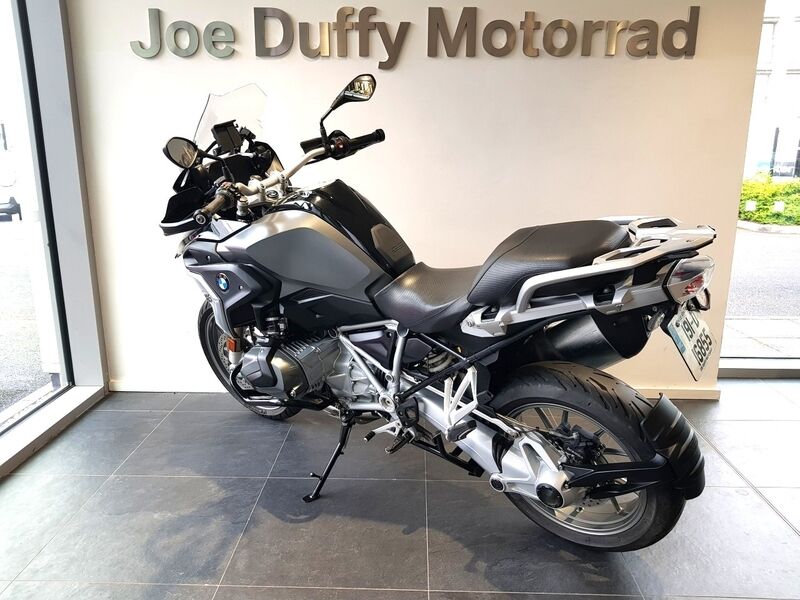 More views of BMW R 1250