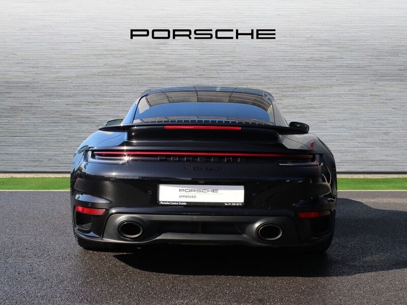 More views of Porsche 911