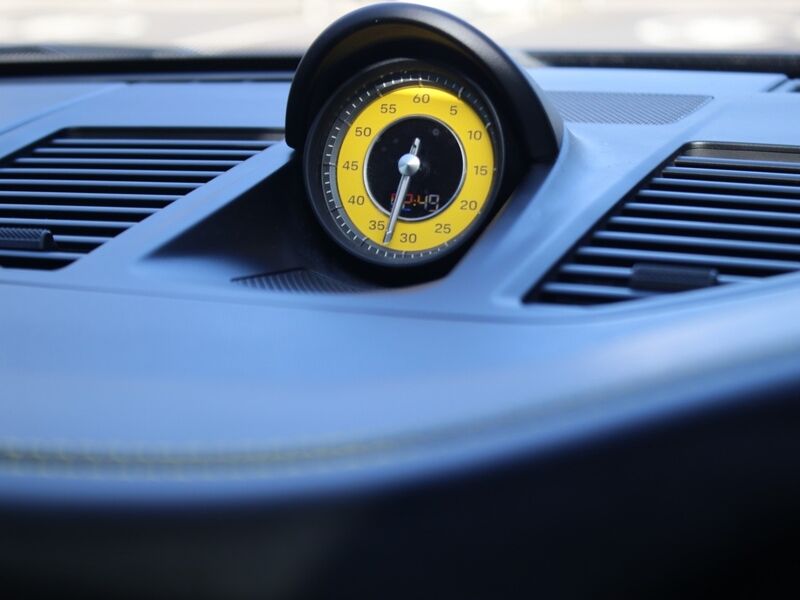More views of Porsche 911