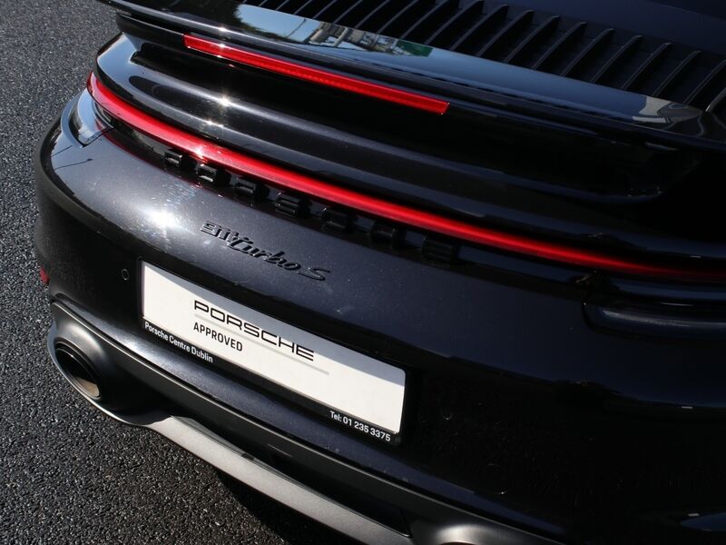 More views of Porsche 911