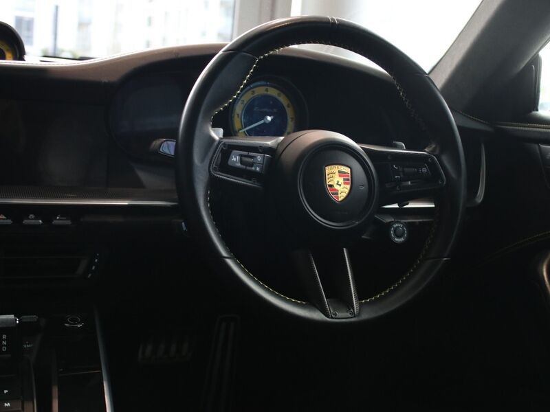 More views of Porsche 911