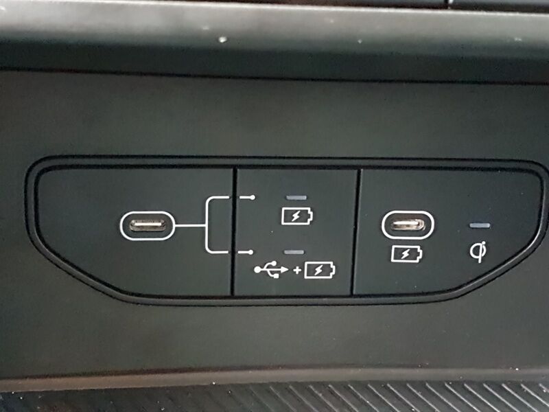 More views of Kia Sportage