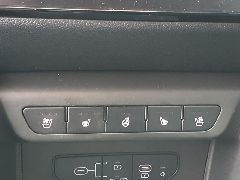 More views of Kia Sportage