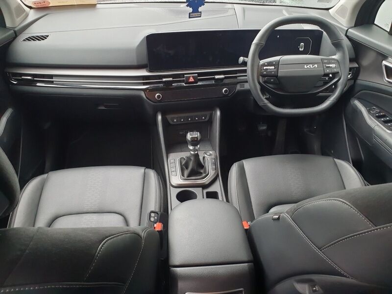 More views of Kia Sportage