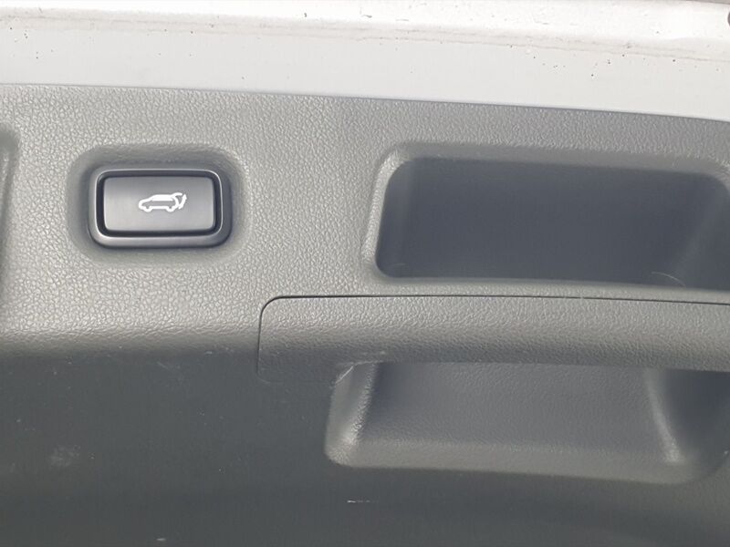 More views of Hyundai Santa Fe