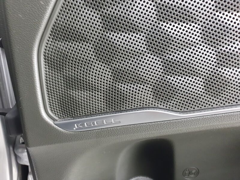 More views of Hyundai Santa Fe