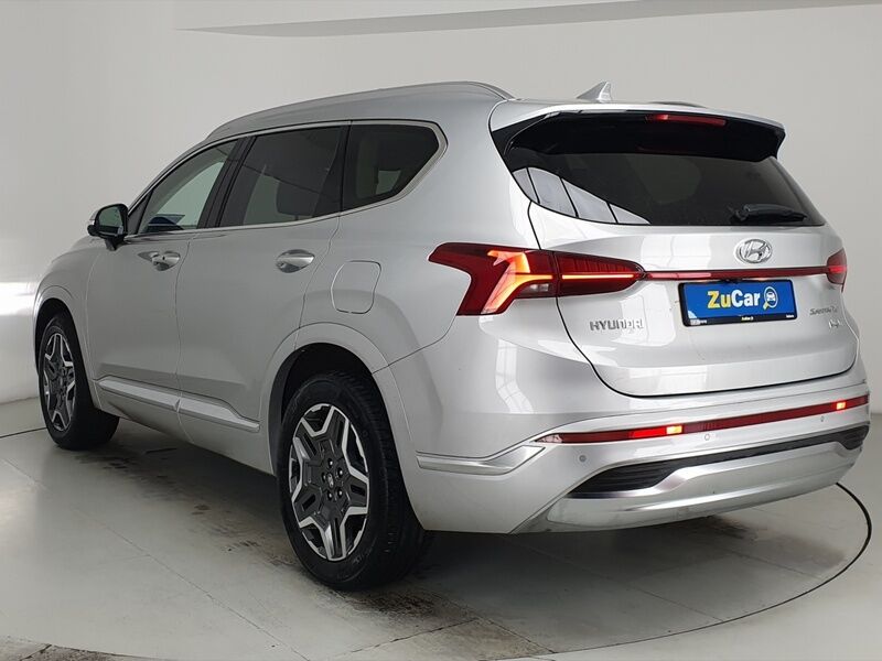 More views of Hyundai Santa Fe