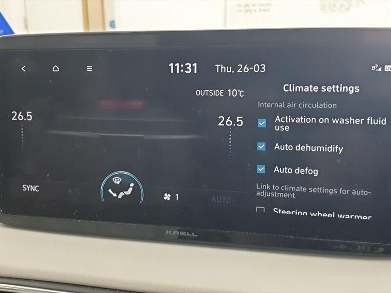 More views of Hyundai Santa Fe