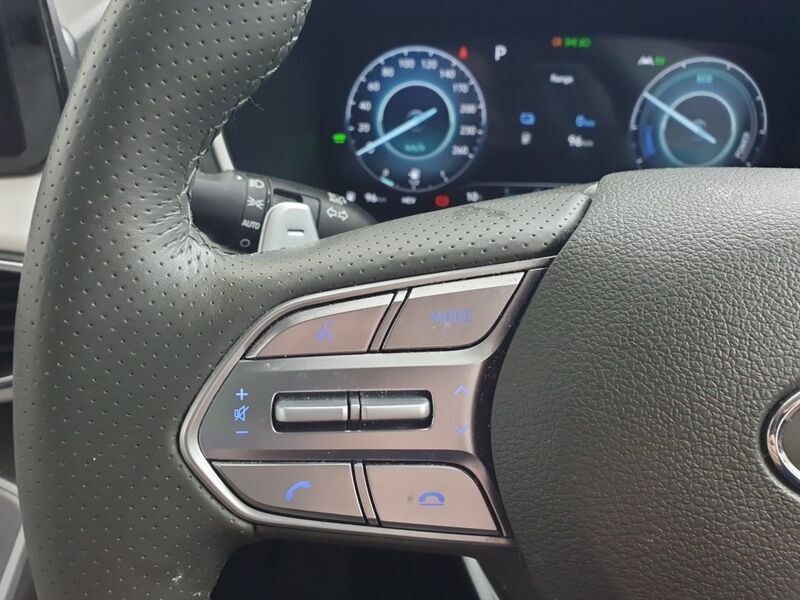 More views of Hyundai Santa Fe