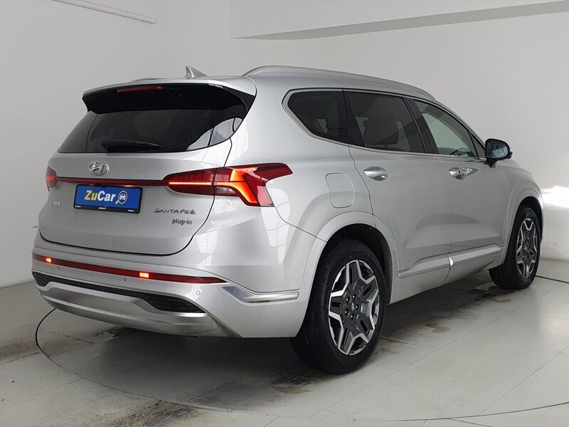 More views of Hyundai Santa Fe