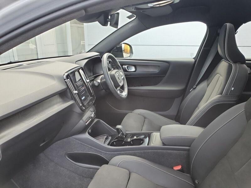 More views of Volvo C40