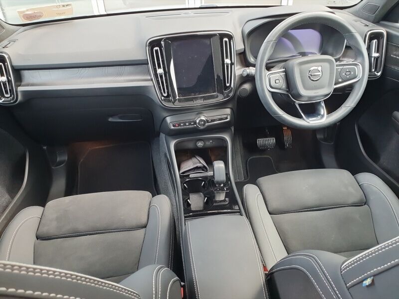 More views of Volvo C40