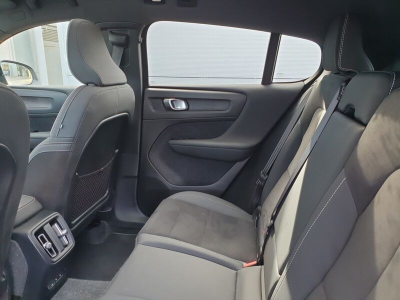 More views of Volvo C40