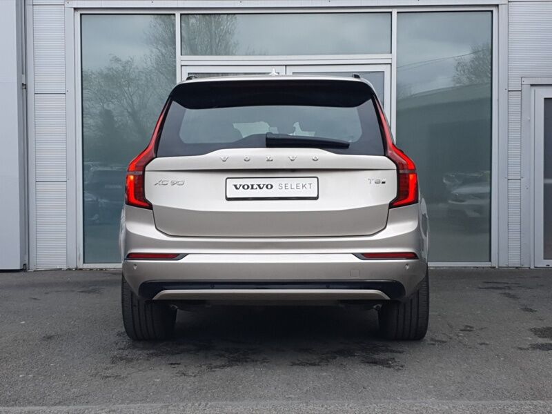 More views of Volvo XC90