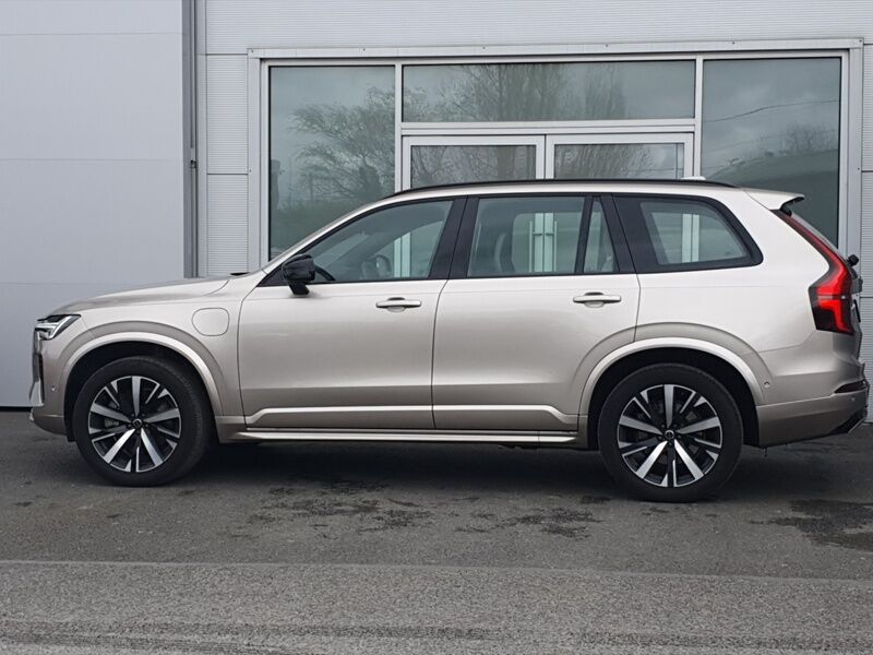More views of Volvo XC90