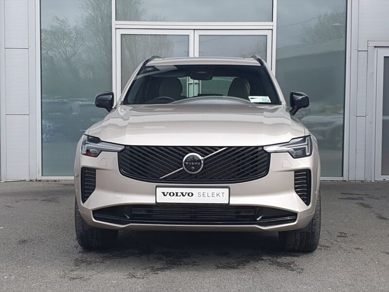 More views of Volvo XC90